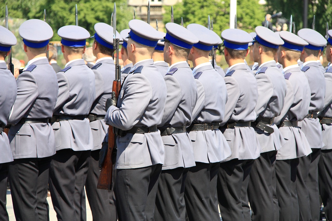 最新交警反光制服，安全、科技与时尚的三重保障