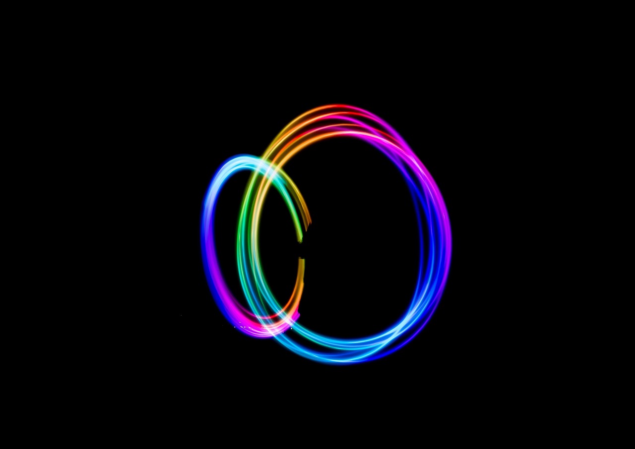 OLED上市公司龙头引领显示技术革命，OLED显示技术革新领航者