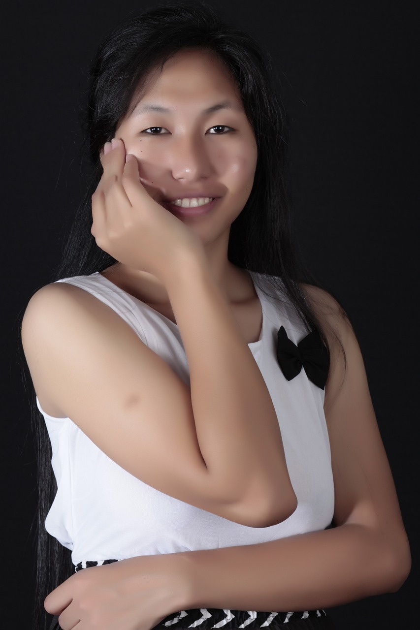 时尚魅力展现，短发女星的独特风采与魅力无限