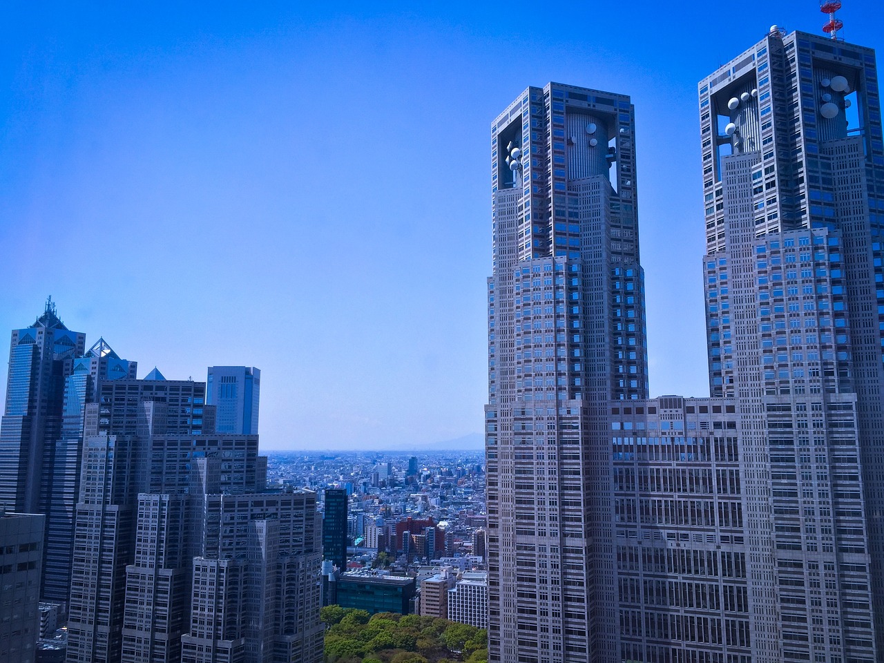 西安恒大地产新品上市，引领城市居住新潮流