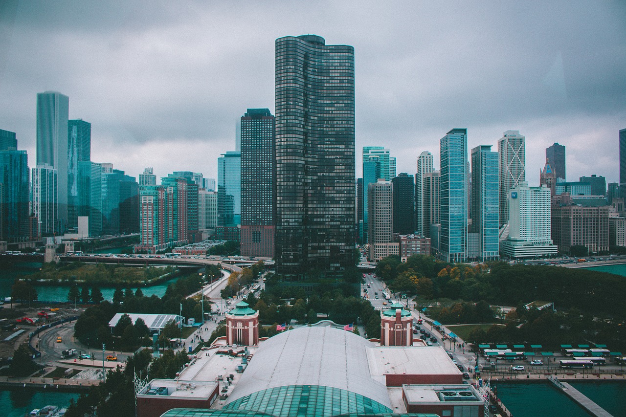 上港集团资本市场之路，港口巨头正式上市之路