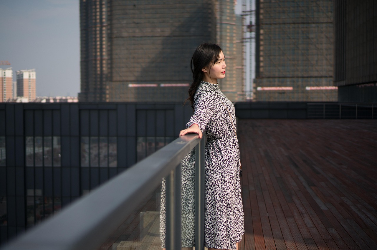 揭秘女演员宋宁的真实年龄与多彩人生